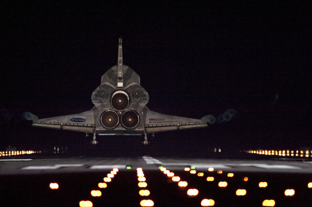 Endeavour lands at Kennedy Space Center, the 25th night landing of the Shuttle program. (NASA)